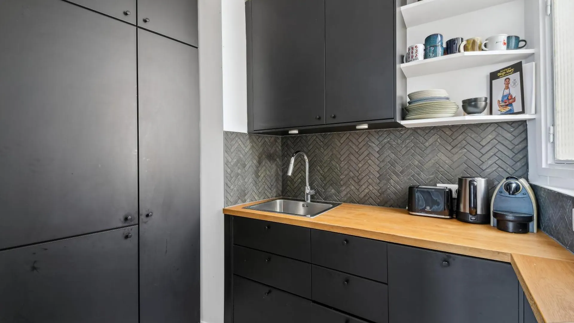173 Rue Lafayette Paris Centre Apartment